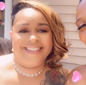 Meet your Posher, Latresha